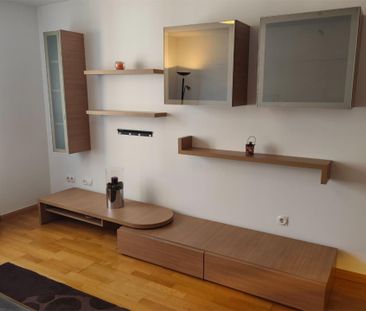 Piso de alquiler en Calle Anselmo Carretero, 3, El Soto - Photo 2