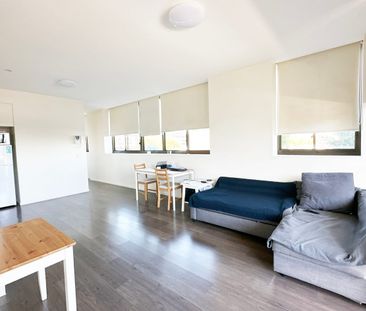 Furnished One bedroom with Large Study area - Photo 5