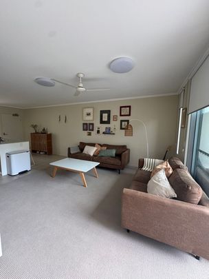 Furnished room in a 2 bed apartment at Sphere Complex - Photo 1