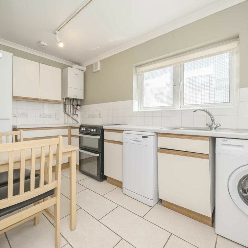 Shilling Place, W7, London - Photo 1