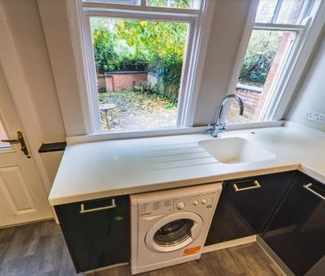 6 bedroom house share to rent - Photo 1