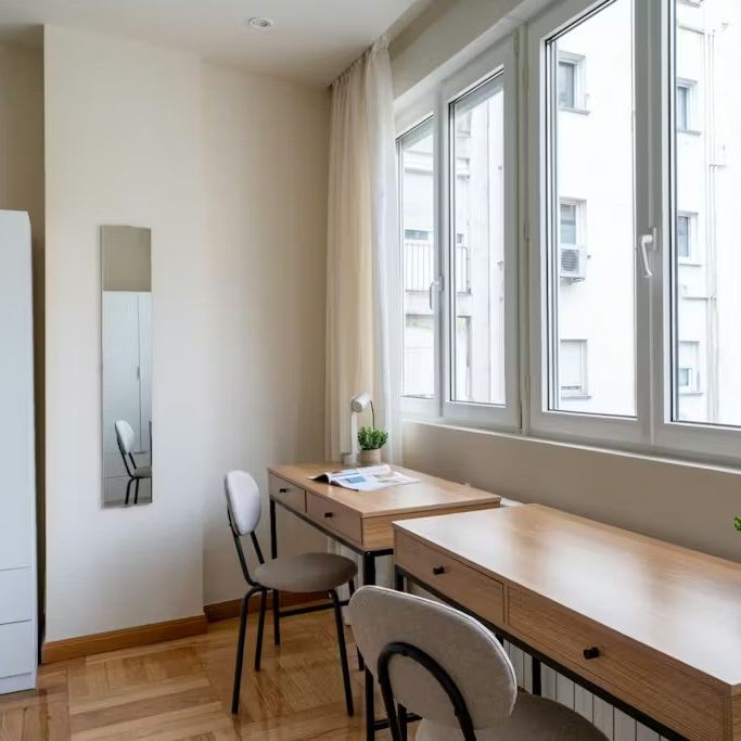 Calle de Santiago Bernabéu, Madrid, Community of Madrid 28036 - Foto 1