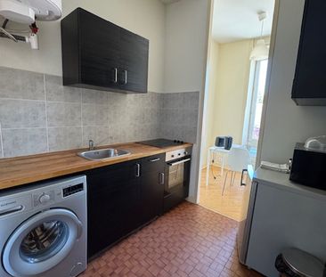 Location Appartement 1 pièce 35m² MONTMORILLON 86500 - Photo 3