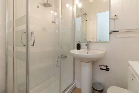 Carrer de Tossa, Barcelona, Catalonia 08032 - Photo 3