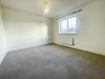 4 bedroom detached house to rent - Photo 3