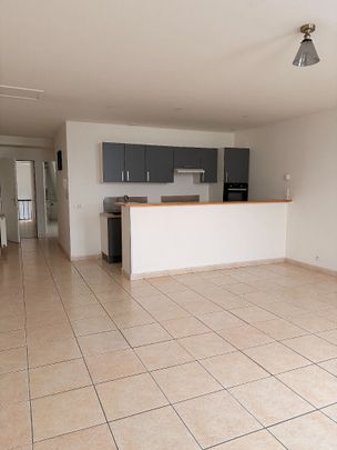 A LOUER APPARTEMENT PROCHE GARE ET CENTRE VILLE DE ST QUENTIN - Photo 1