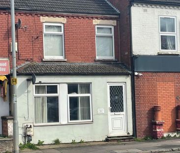 2 bedroom ground floor flat to rent - Photo 1