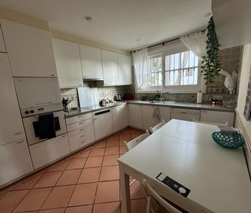 Townhouse in Aloha - Photo 6