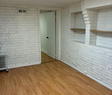 For Lease - 173 Chambers Avenue Unit# Lower, Toronto, Ontario - Photo 6