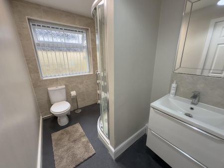 4 bedroom house to rent - Photo 3