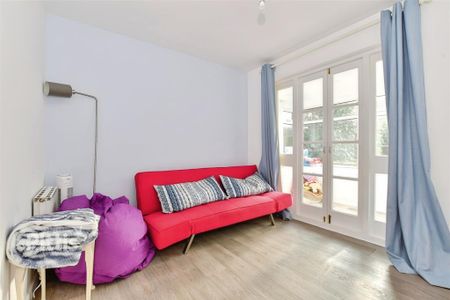2 bedroom detached bungalow to rent - Photo 4