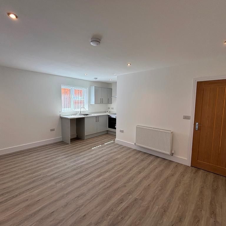 2 bedroom apartment to rent - Photo 1