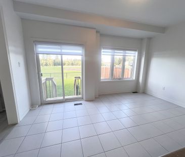 For Lease - 12 Mandley Street, Essa, Ontario - Photo 4