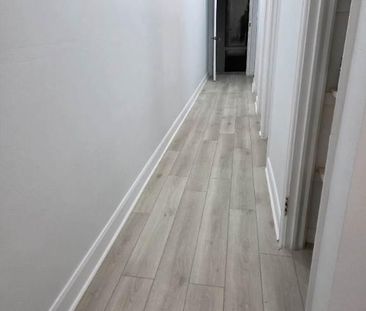 À louer : 4 ½ rénové à Ahuntsic, près du métro Sauvé - Photo 4