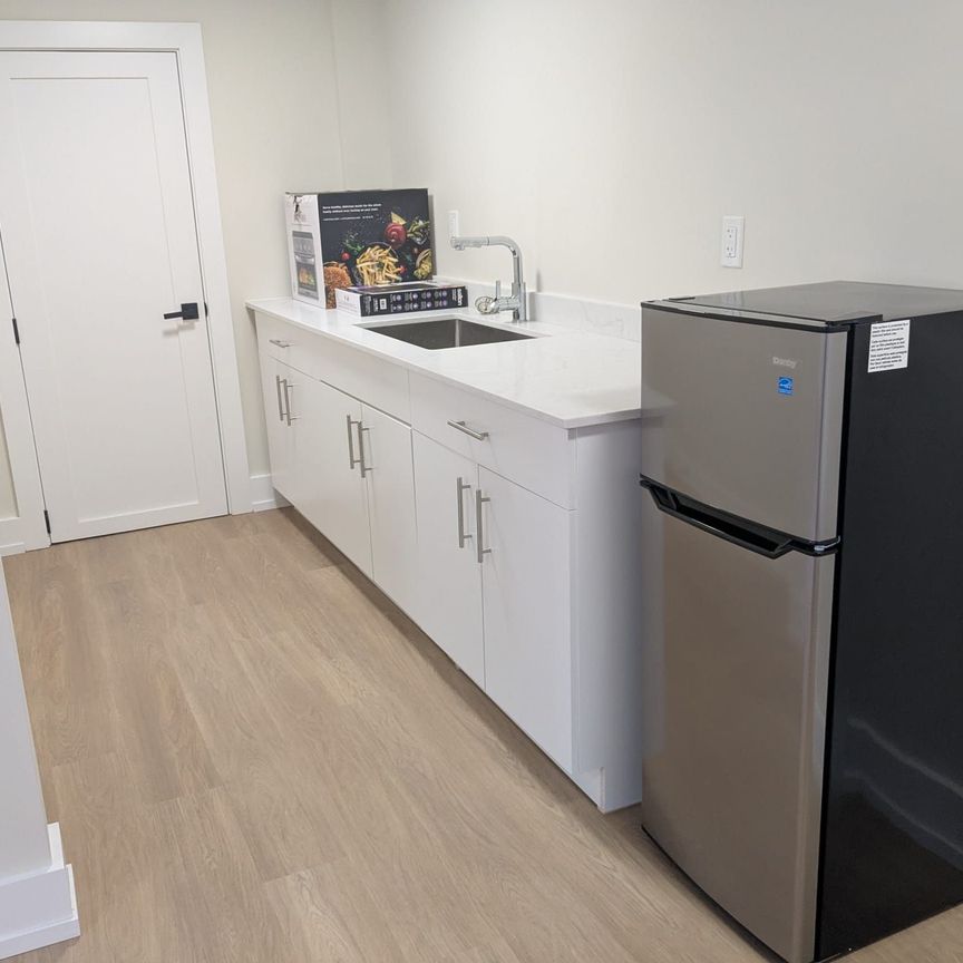 For Lease - 313 Ranee Avenue Unit# Basement, Toronto, Ontario - Photo 1