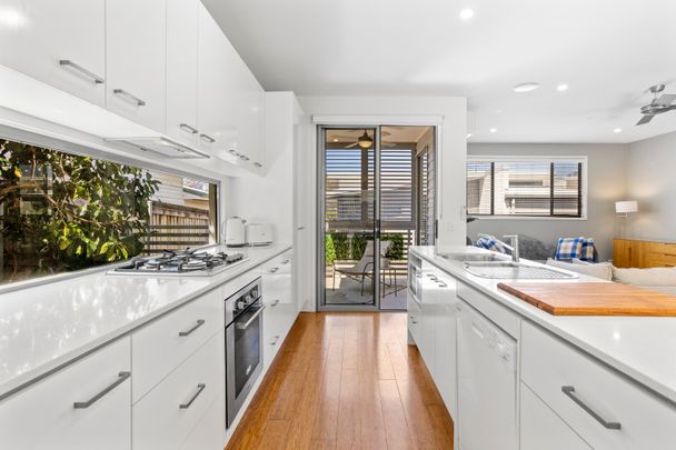 4/45 Ison Street, Morningside QLD 4170 - Townhouse For Rent | Domain - Photo 1