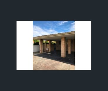 2x1 DIANELLA HOUSE OFFERING GREAT VALUE - Photo 6