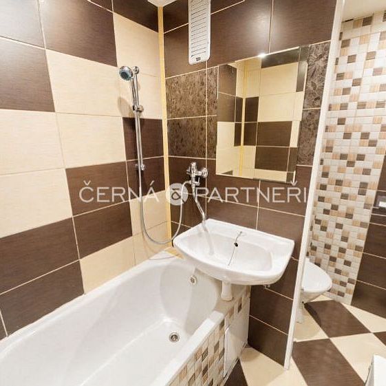 Pronájem bytu 1+1 36 m² - Fotografie 1