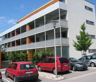 Traumhafte 2-Zimmerwohnung mit Terrasse/Garten (Top 302) - Photo 4