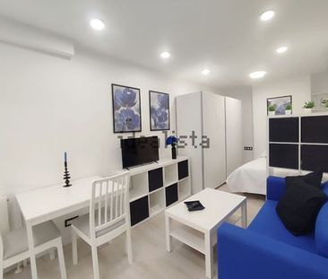 Alquiler de estudio en Calle Autonomia - Photo 1