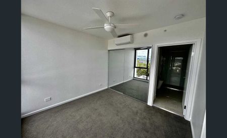 Varsity Lakes Living at Its Finest: 2-Bedroom Apartment in the Heart of It All - Photo 5