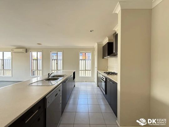 “4 Bedroom Family Home” - Photo 1