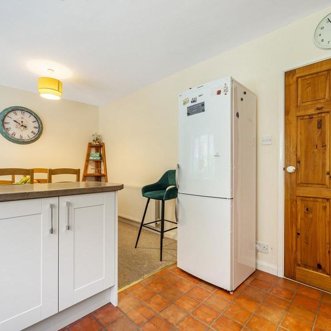 3 bedroom terraced house to rent - Photo 1