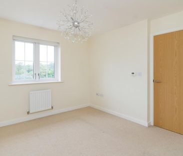 3 bedroom detached house to rent - Photo 5