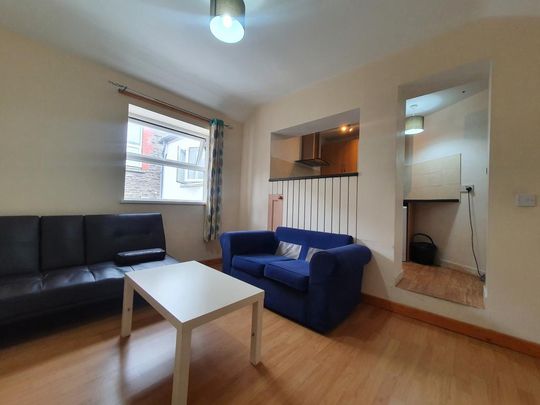 1 bedroom flat to rent - Photo 1