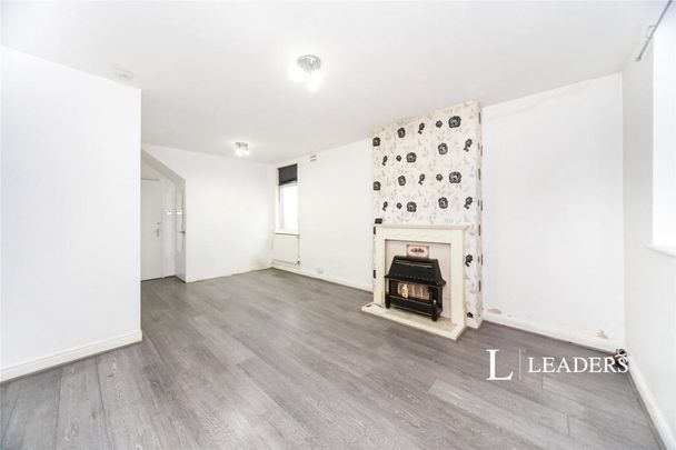 3 bedroom bungalow to rent - Photo 1