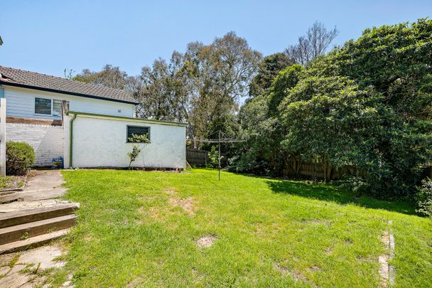 51 Spruzen Avenue, Kew East VIC 3102 - Photo 1