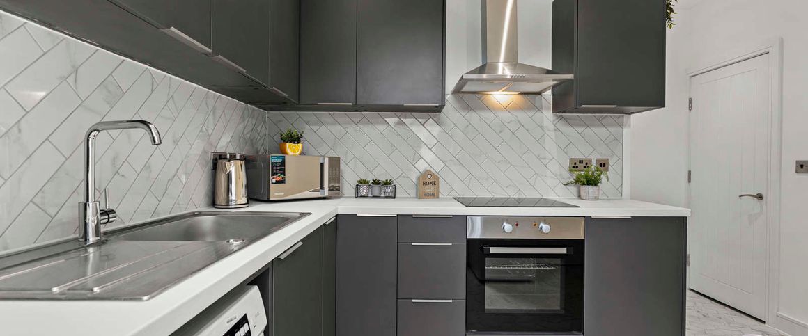 Oundle Road Room 5 - Photo 1