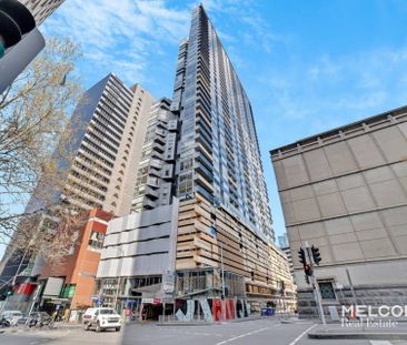 TWO-BEDROOM WITH SECURE CAR SPACE IN QV - Photo 2