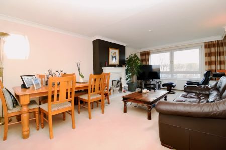2Bedrooms, 2Bathrooms - Photo 3