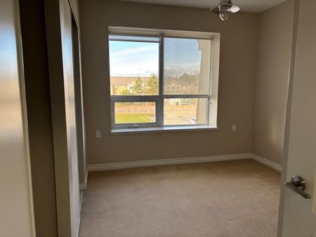 For Lease - 830 Scollard Court Unit# 313, Mississauga, Ontario - Photo 3
