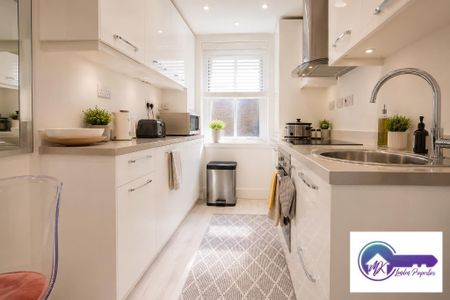 1 Bedroom Room in Flat Share To Rent - Photo 3