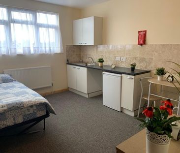 Studio Flat, St Pauls Road, N17 - Photo 4