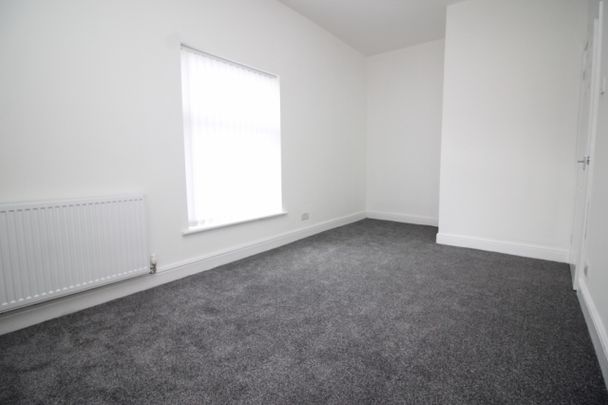 3 Bedroom Terraced House - Photo 1