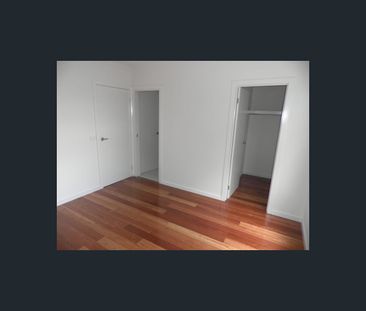 7 Desmond Street, Maidstone, Vic 3012 - Photo 4