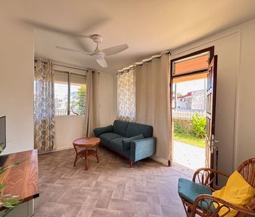 Location Maison 3 pièces 56m² PORT LOUIS 97117 - Photo 2