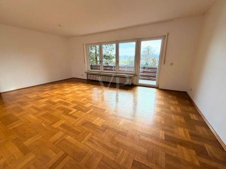 Großzügige 5,5-Zimmer-Etagenwohnung mit Balkon, ca. 120 m², ruhige Lage in Neustadt a. d. Aisch - Foto 3