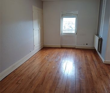 Location Appartement 5 pièces 112m² - Photo 3