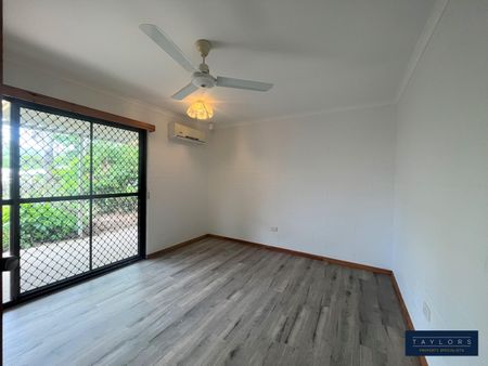 24 Catherine Crescent, Jubilee Pocket QLD 4802 - House For Rent | Domain - Photo 4