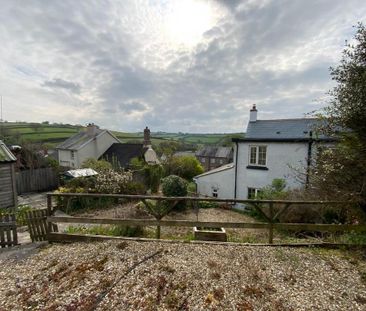 4 bedroom end of terrace house to rent - Photo 1