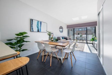 Modern & Convenient 1 Bedroom Living in the Heart of Queanbeyan - Photo 2