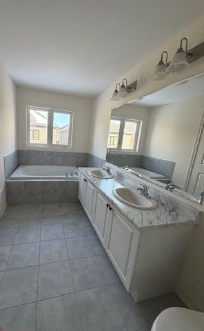 For Lease - 20 Bushwood Trail, Brampton, Ontario - Photo 4