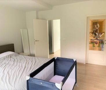 Verzorgde halfopen bebouwing op een goede locatie. - Foto 3