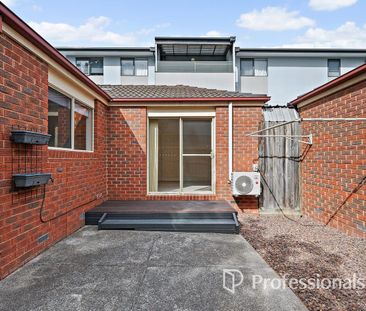 Easy Living in the Heart of Croydon - Photo 4