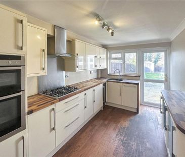 3 bedroom terraced house to rent - Photo 5