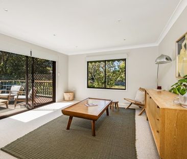 Fantastic family home that offers a relaxed coastal lifestyle - Photo 2